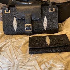 Beautiful bag all you need to do is look!